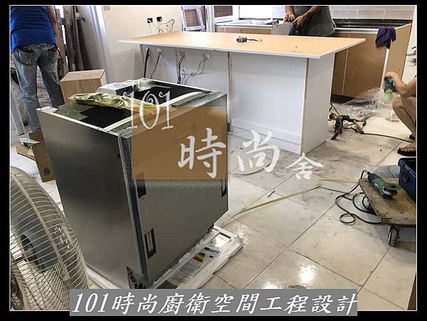 @新北廚具 推薦 賽麗石檯面 新北廚具工廠  101時尚廚具 台北 八里 桃園 中壢 新竹 -五面結晶門板+櫻花2機(23).jpg