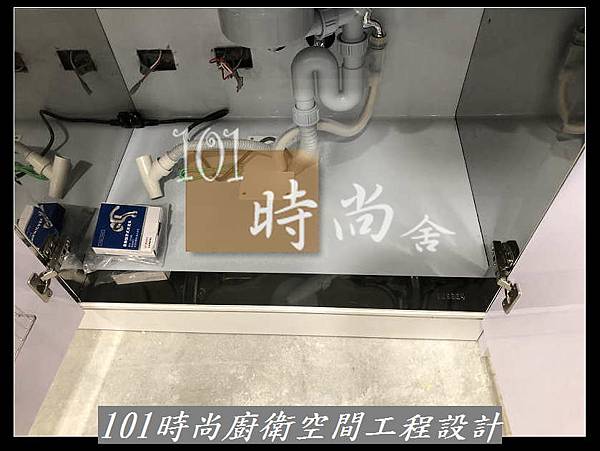 @新北廚具 推薦 賽麗石檯面 新北廚具工廠  101時尚廚具 台北 八里 桃園 中壢 新竹 -五面結晶門板+櫻花2機(77).jpg