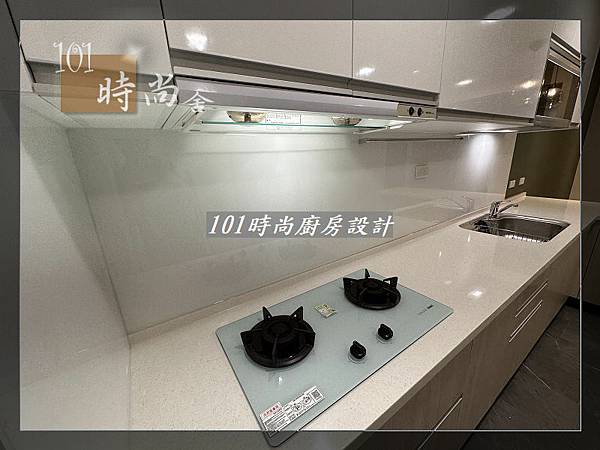 @新北廚具推荐 新北廚具工廠推荐 廚具工廠推荐 系統廚具設計 廚房設計中島 L型廚房設計 簡約廚房設計 三峽廚具(18) .jpg @新北廚具推荐 新北廚具工廠推荐 廚具工廠推荐 系統廚具設計 廚房設計中島 L型廚房設計 簡約廚房設計 三峽廚具(18) .jpg