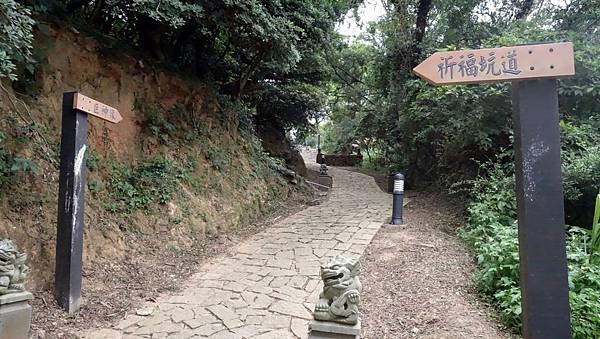 DSC07160-1.jpg DSC07160-1.jpg