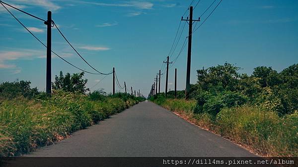 荒涼一路延伸過去