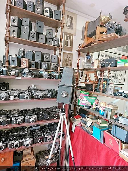 匈牙利。布達佩斯。中歐最大跳蚤市場 Budapest：Ecs