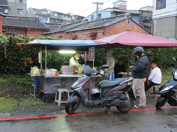 弘道橋臭豆腐, 新北市汐止區