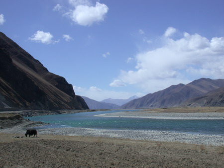 河流