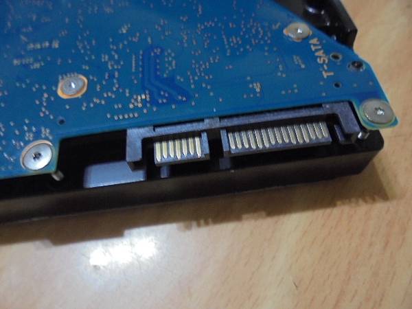 【SATA接座】三個品牌2TB/4TB硬碟九顆3.5吋裸碟