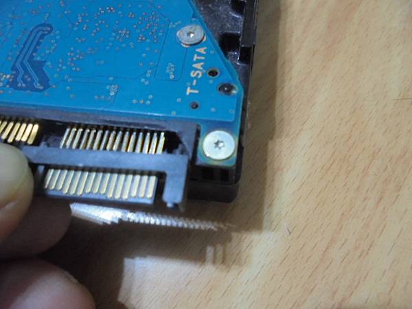 【逐一更換】三家品牌2TB/4TB硬碟九顆3.5吋裸碟裝在