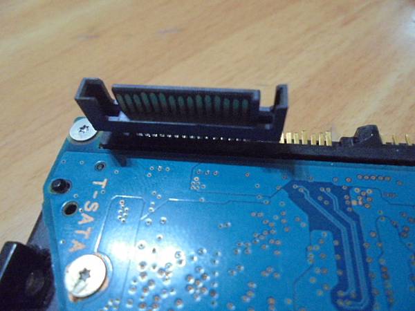 【讀取正確】三家品牌2TB/4TB硬碟九顆3.5吋裸碟裝在