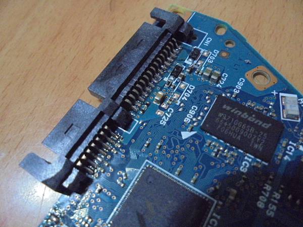 【逐一更換】三家品牌2TB/4TB硬碟九顆3.5吋裸碟裝在 【逐一更換】三家品牌2TB/4TB硬碟九顆3.5吋裸碟裝在