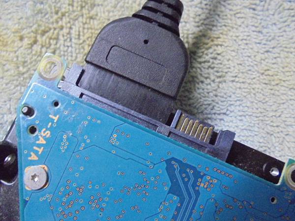 【逐一更換】三家品牌2TB/4TB硬碟九顆3.5吋裸碟裝在