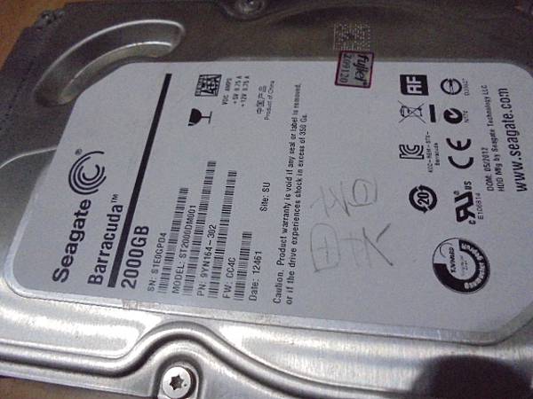 【讀取正確】三家品牌2TB/4TB硬碟九顆3.5吋裸碟裝在 【讀取正確】三家品牌2TB/4TB硬碟九顆3.5吋裸碟裝在