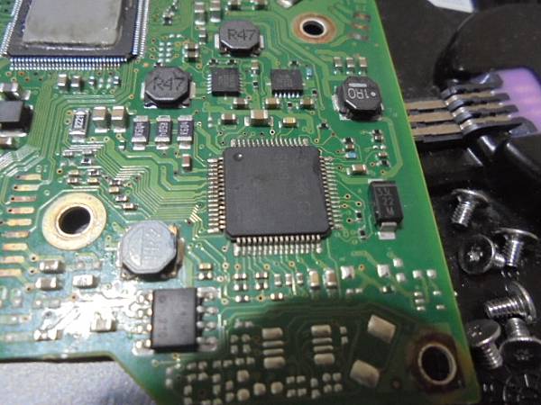 【SATA接座】三個品牌2TB/4TB硬碟九顆3.5吋裸碟