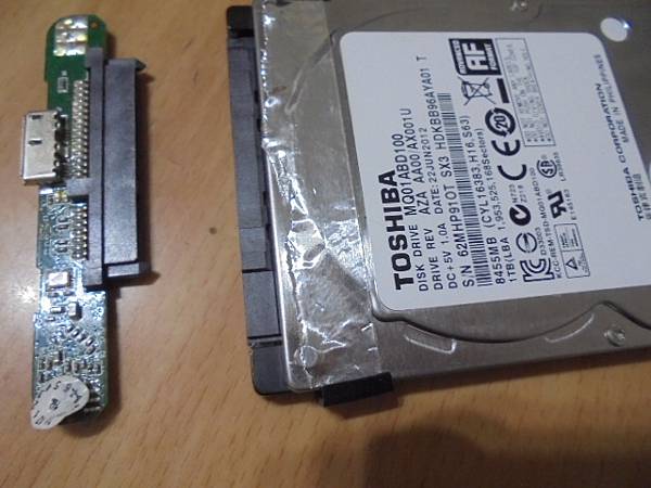 【型號正確】TOSHIBA東芝BASICS愛線碟1TBV6