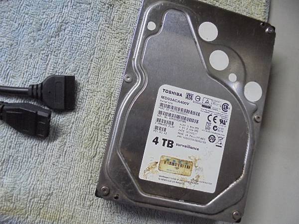 【讀取正確】TOSHIBA東芝4TB硬碟兩顆3.5吋裸碟裝