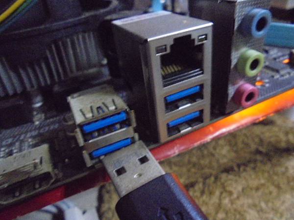 【約定送測】WD威騰2TB3.5吋Purple紫標裸碟是多