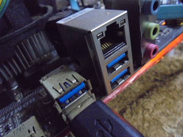 【約定送測】WD威騰2TB3.5吋Purple紫標裸碟是多