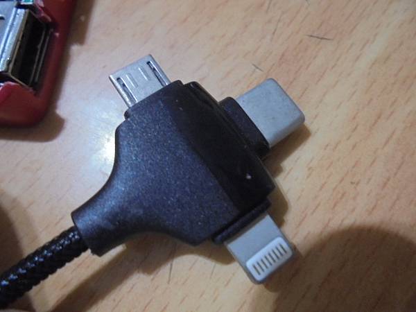 【傳輸正確】SONY索尼ICD-UX560F4GB錄音筆使