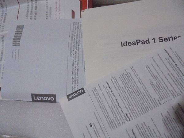 【15吋螢幕】Lenovo聯想IdeaPad 1筆記型電腦1