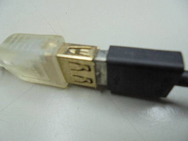 【排線斷裂】SONY索尼ICD-UX543F4GB錄音筆使