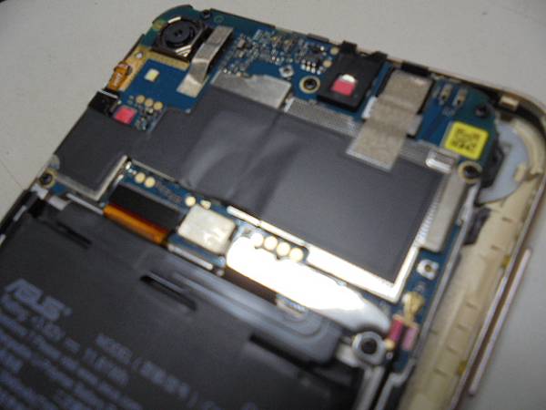 【仍是不穩】ASUS華碩ZenFone Live(L1)ZA