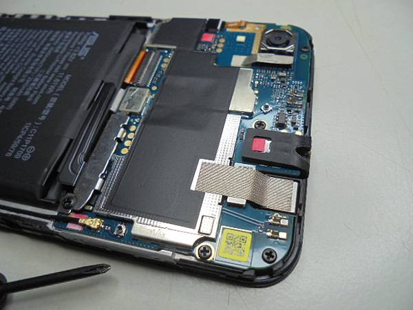 【二次送修】ASUS華碩ZenFone Live(L1)ZA 【二次送修】ASUS華碩ZenFone Live(L1)ZA