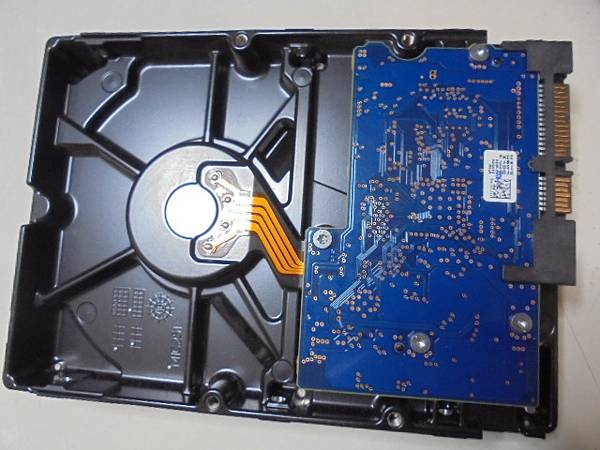 【判定問題】TOSHIBA東芝1TB3.5吋7200轉裸碟