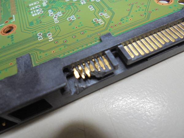 【0403地震】WD威騰6TB裸碟3.5吋裸碟當資料碟插入