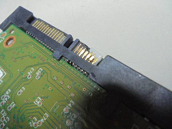 【0403地震】WD威騰6TB裸碟3.5吋裸碟當資料碟插入