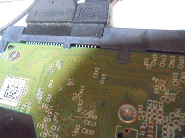 【露天拍賣】WD威騰6TB裸碟3.5吋裸碟當資料碟插入硬碟