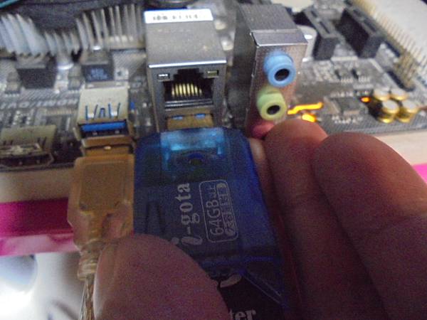 【買記憶卡】SONY索尼4GBICD-UX560F錄音筆先