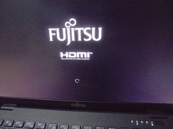 【高續航力】FUJITSU富士通LIFEBOOK UH-X