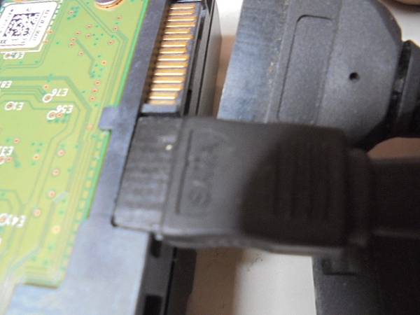 【容量正確】WD威騰6TB裸碟3.5吋裸碟當資料碟插入硬碟