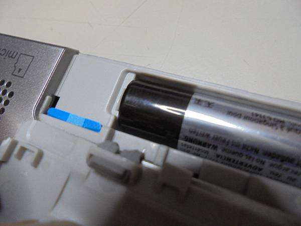 【排線斷裂】SONY索尼ICD-UX533F4GB錄音筆先