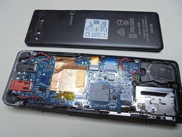 【移電路板】SONY索尼4GBICD-UX560F錄音筆是