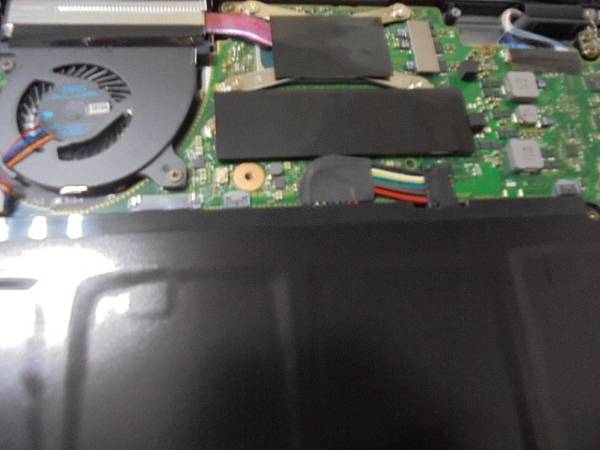 【超級輕薄】FUJITSU富士通LIFEBOOK 9U13A