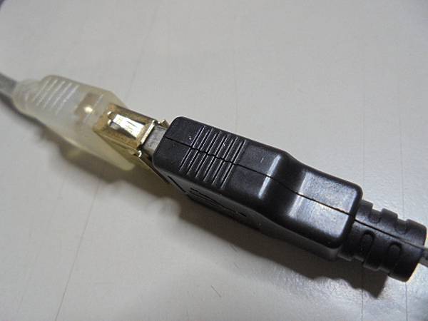 【排線斷裂】SONY索尼ICD-UX533F4GB錄音筆先