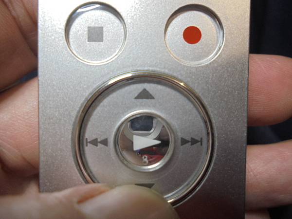 【排線斷裂】SONY索尼ICD-UX533F4GB錄音筆先