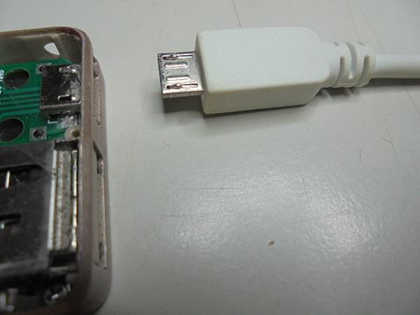 【拆殼檢測】SONY索尼ICD-UX560F4GB錄音筆先