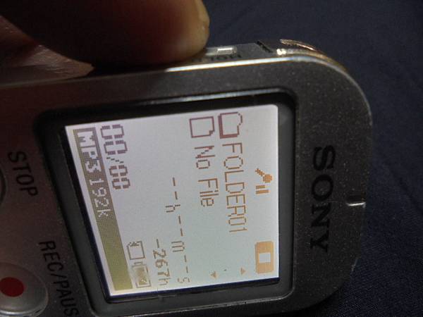 【宅配檢測】SONY索尼ICD-UX533F4GB錄音筆先