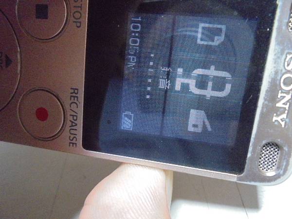 【排線斷裂】SONY索尼ICD-UX560F4GB錄音筆先