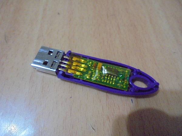 【現場完修】不知名品牌USB鑰匙USB Key安全金鑰先插