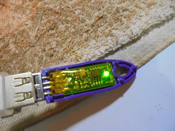 【拆殼接補】不知名品牌USB鑰匙USB Key安全金鑰先插