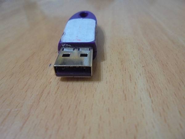 【拆殼接補】不知名品牌USB鑰匙USB Key安全金鑰先插