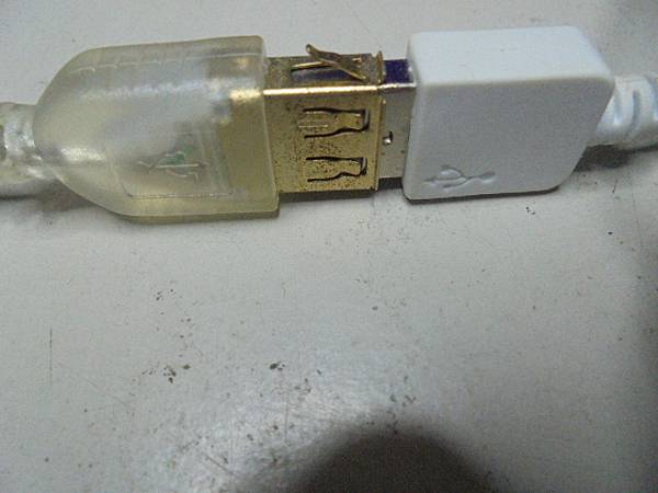 【正確充電】SONY索尼ICD-UX570F4GB錄音筆是