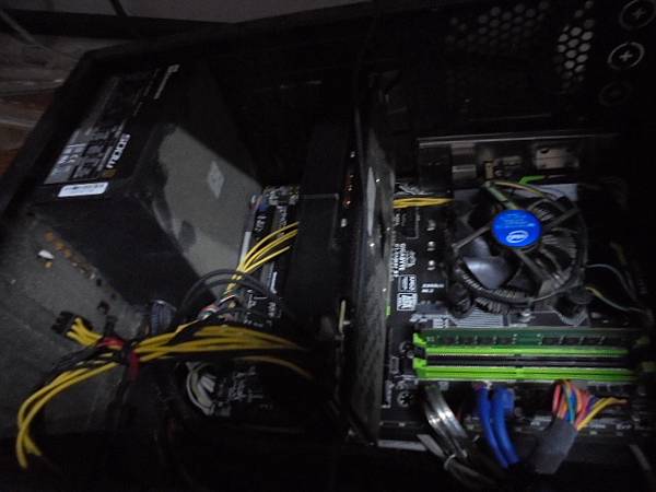 【對拷雙碟】GIGABYTE技嘉G1.Sniper B7主機