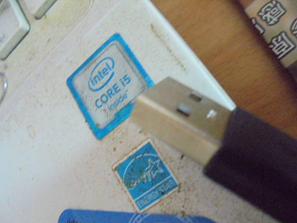 【正確充電】SONY索尼ICD-UX543F4GB錄音筆先