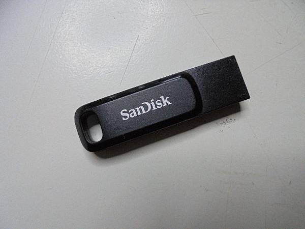 【剪開外殼】Kingston金士頓DataTraveler 