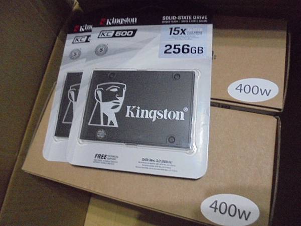 【五年保固】Kingston金士頓KC600固態硬碟256G