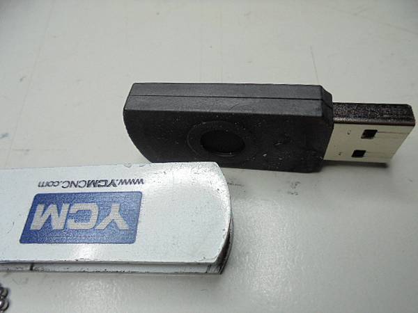 【帶回拷貝】YCM永進機械FV102A～32GB隨身碟插PC