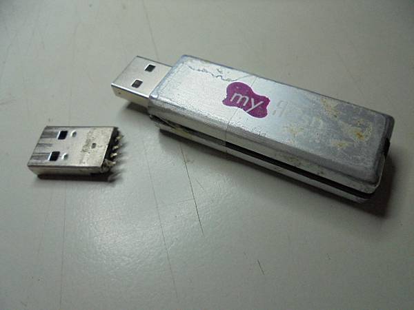 【更換接頭】ADATA威剛my flash隨身碟8GBPD