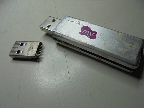 【更換接頭】ADATA威剛my flash隨身碟8GBPD